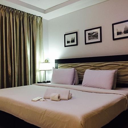 Dragonlink Suites Макати Экстерьер фото