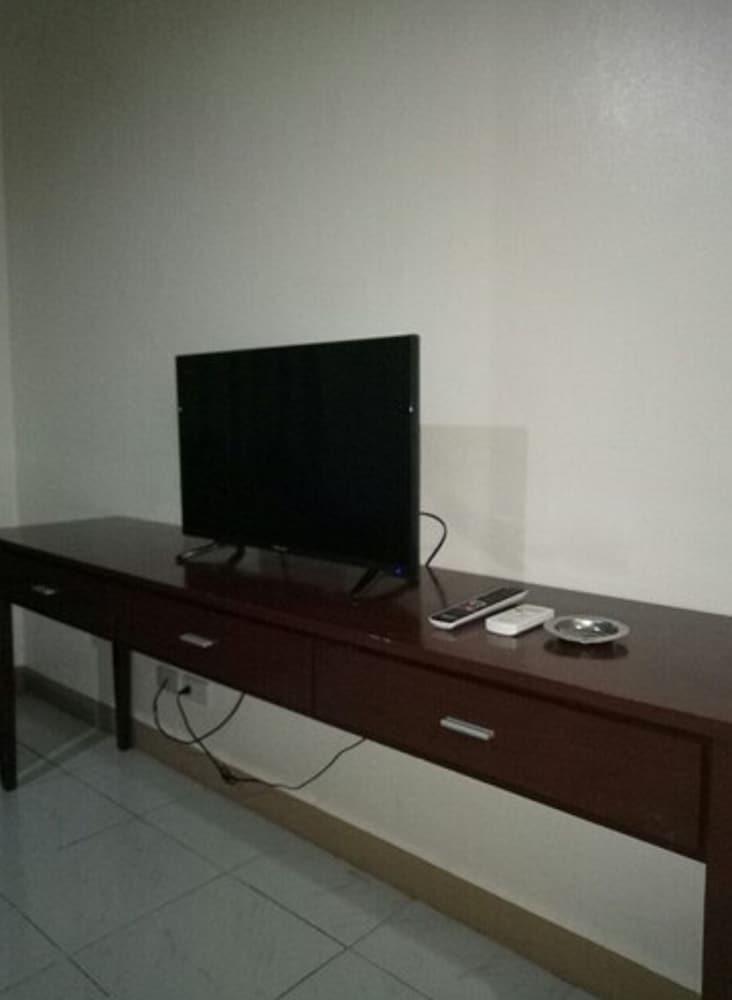 Dragonlink Suites Макати Экстерьер фото